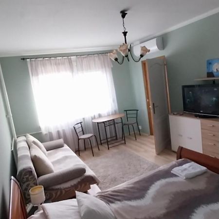 Panel Hause Kazincbarcikaアパートメント エクステリア 写真